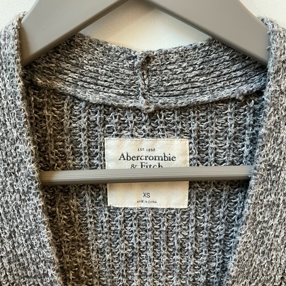 Abercrombie & Fitch Women’s Cardigan - Picture 2 of 4